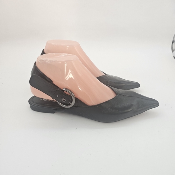 Jeffrey Campbell Black Scone Slingback Pointed Toe Flat Size 7 NWOB Leather - Picture 7 of 11